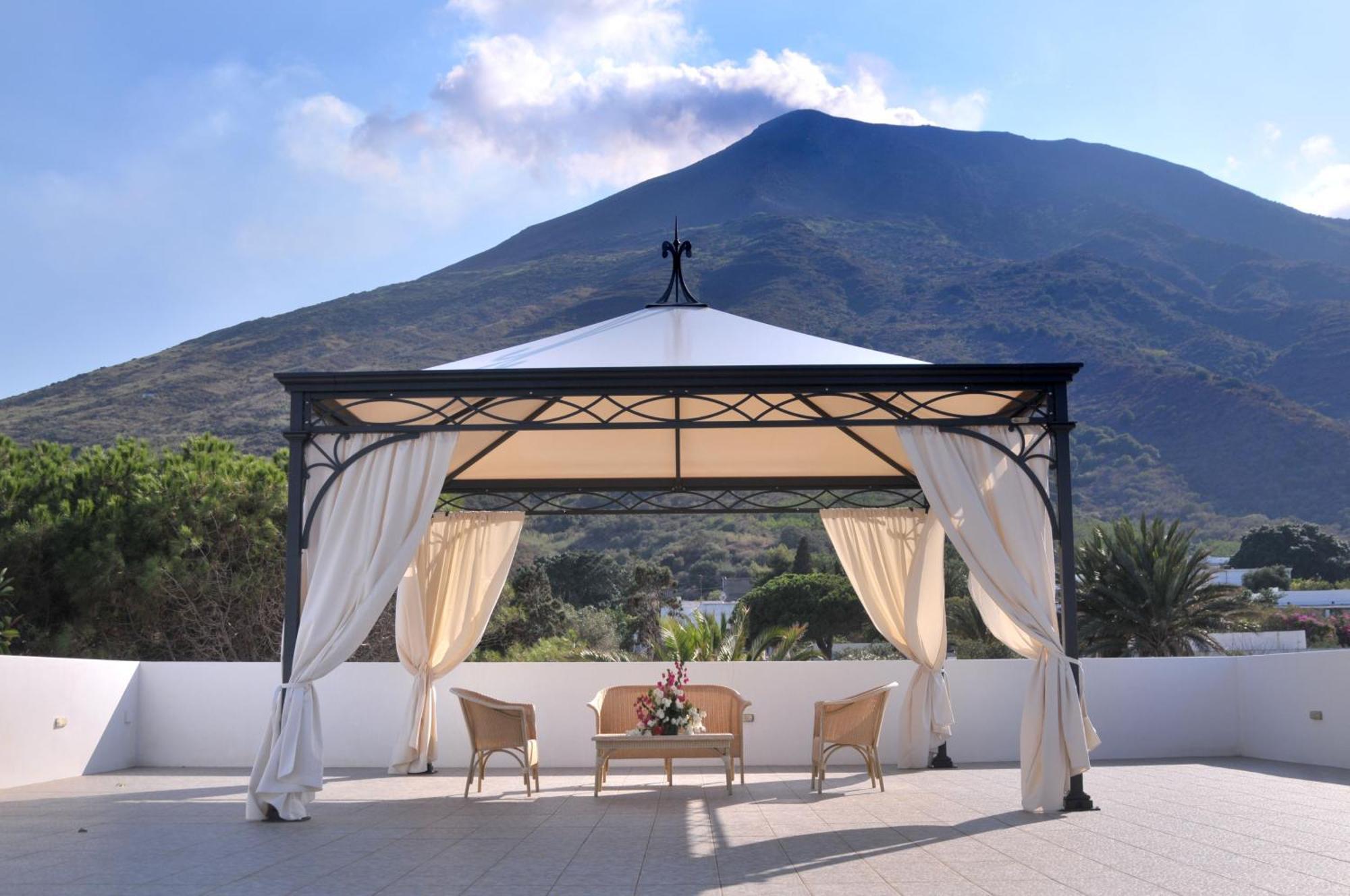 Hotel Villaggio - Isola Di 3*