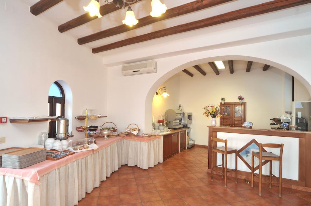 Villaggio - Isola Di 3*