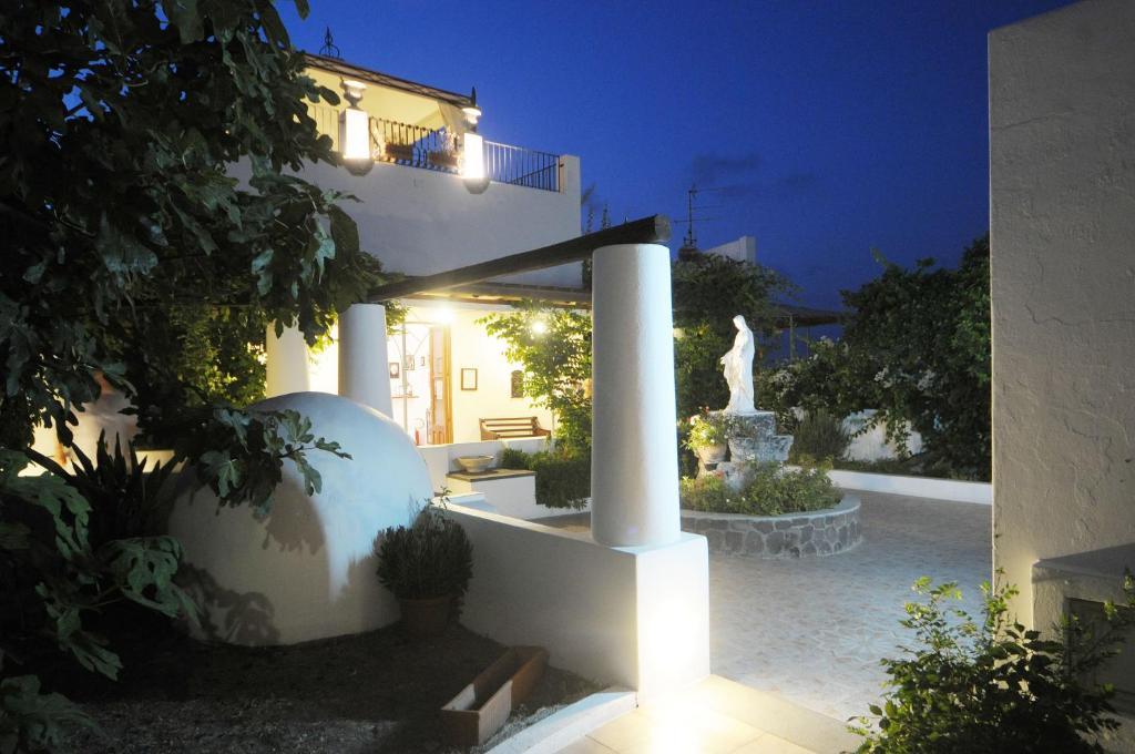 Villaggio - Isola Di